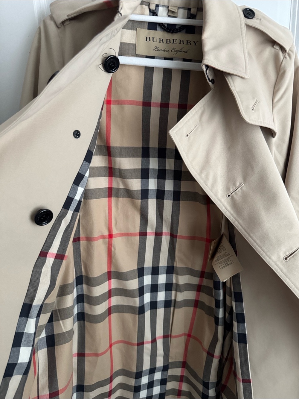 Like NEW Burberry Beige Double-Breasted Trench Coat with Belt